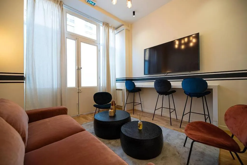 Lovely Flat In Eiffel Tower Area Paris Apartment